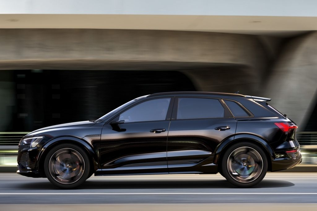 AUDI SQ8 e-tron