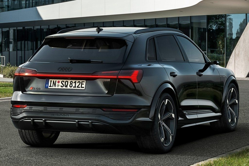 AUDI SQ8 e-tron