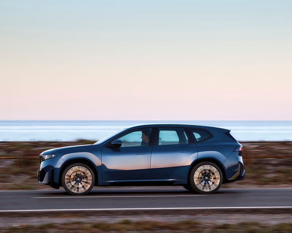 BMW iX3