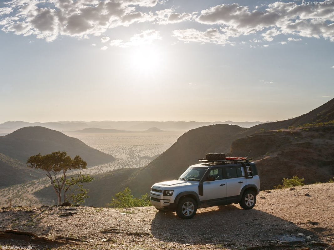 Land Rover Defender 110