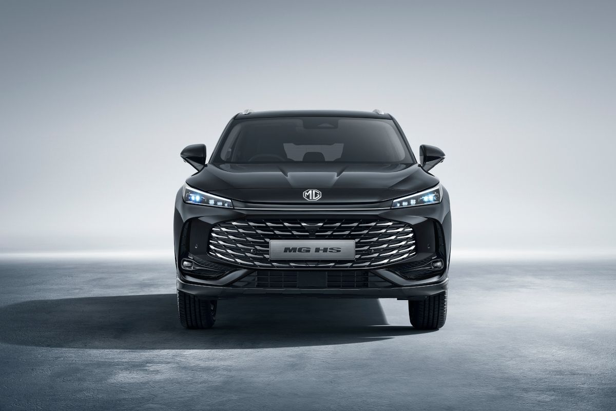 MG HS